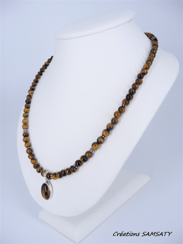 Collier œil de tigre avec son médaillon