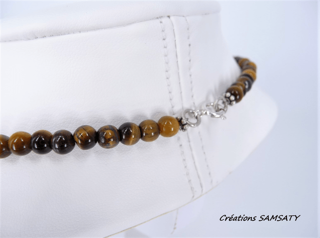 Collier œil de tigre avec son médaillon