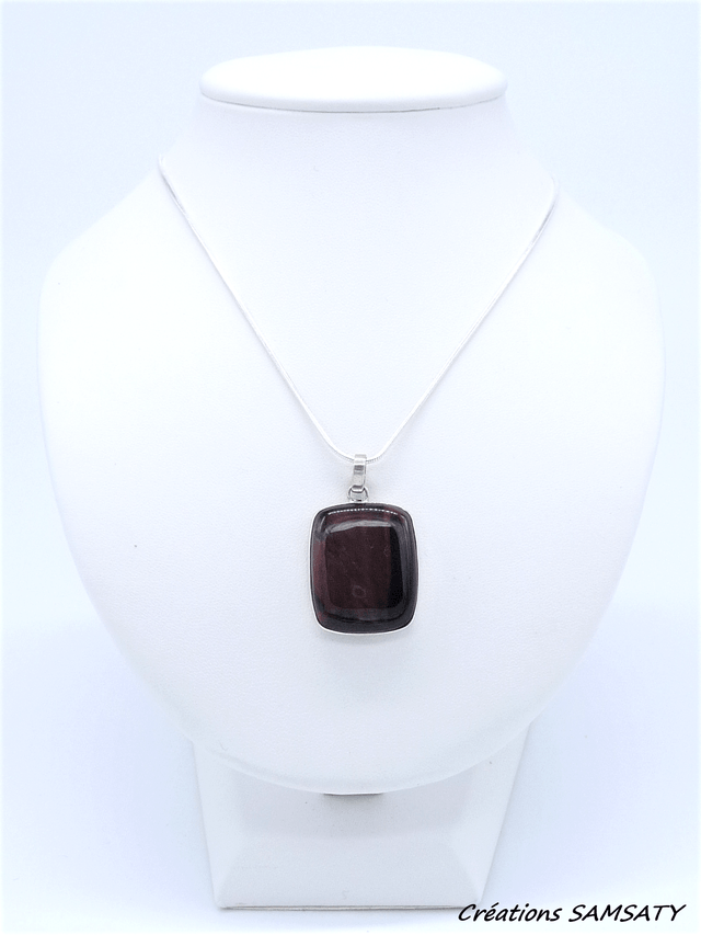 Pendentif en Œil de Taureau
