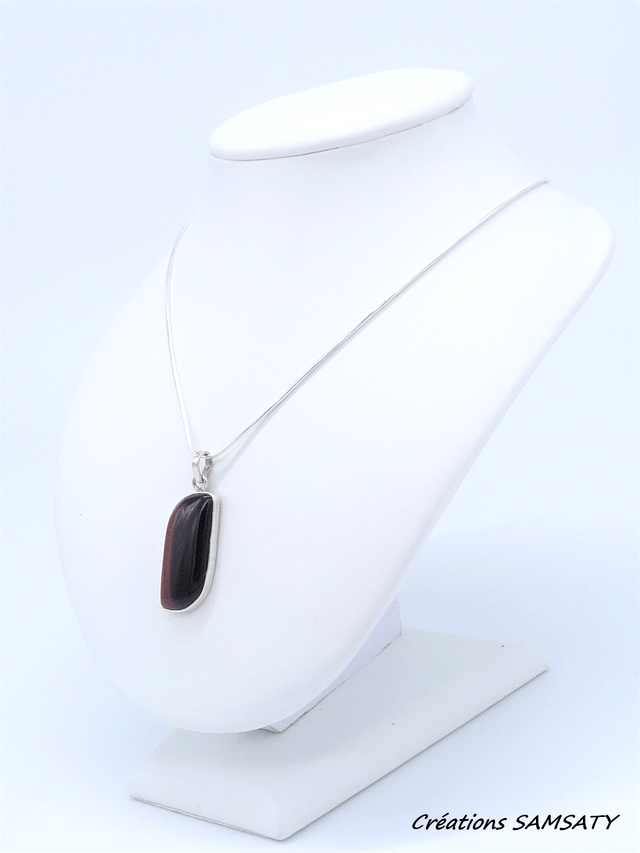 Pendentif en Œil de Taureau