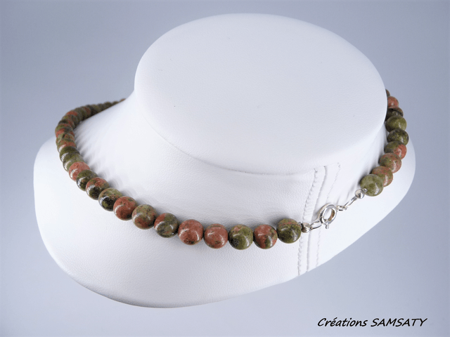 Collier unakite
